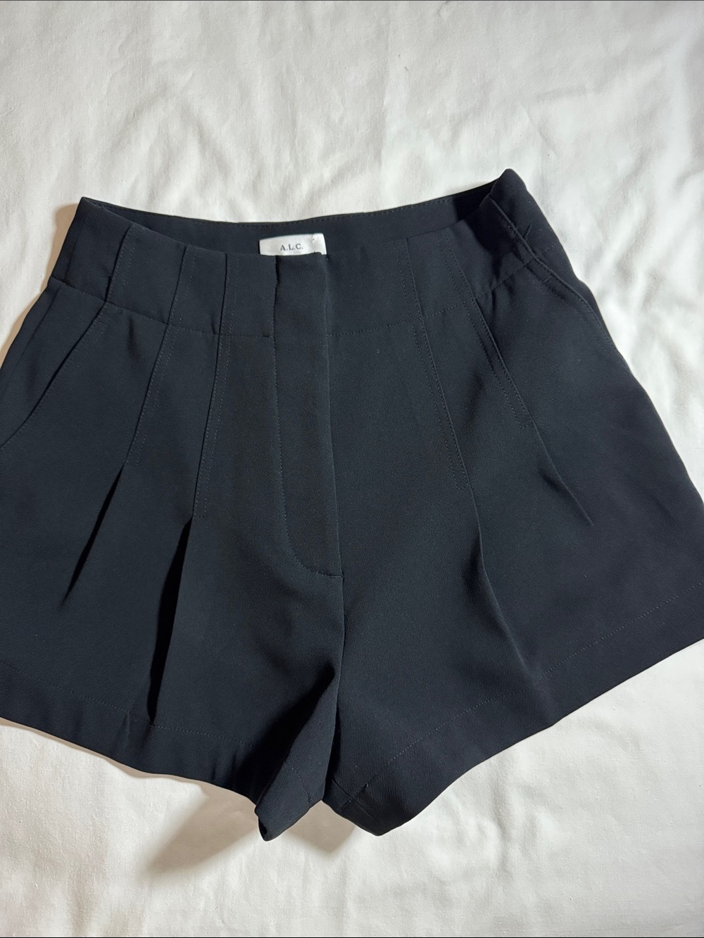 A.L.C. Garcia Black High-Waist Pleated Tailored Shorts Sz 0